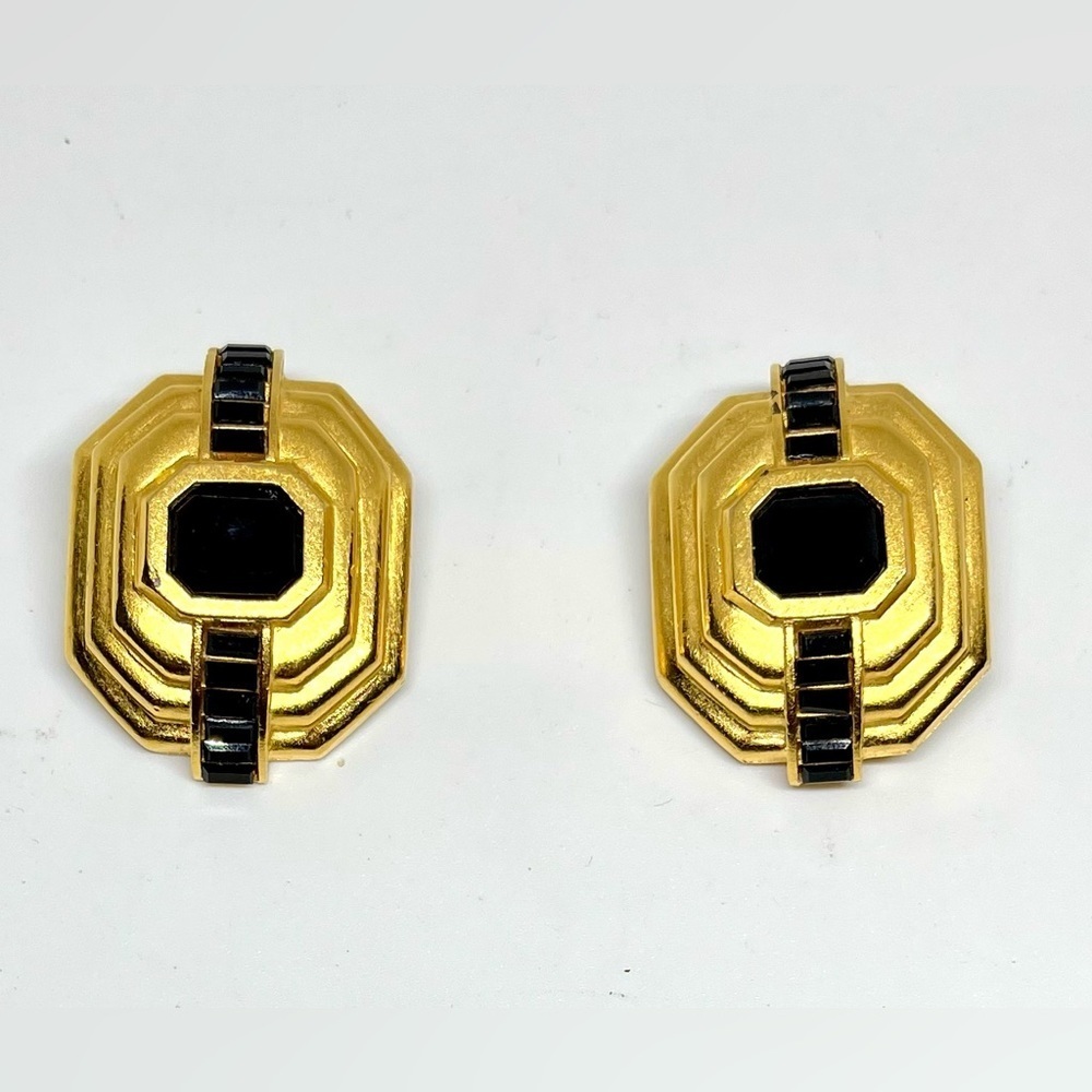 Vintage Diva Clip On Earrings